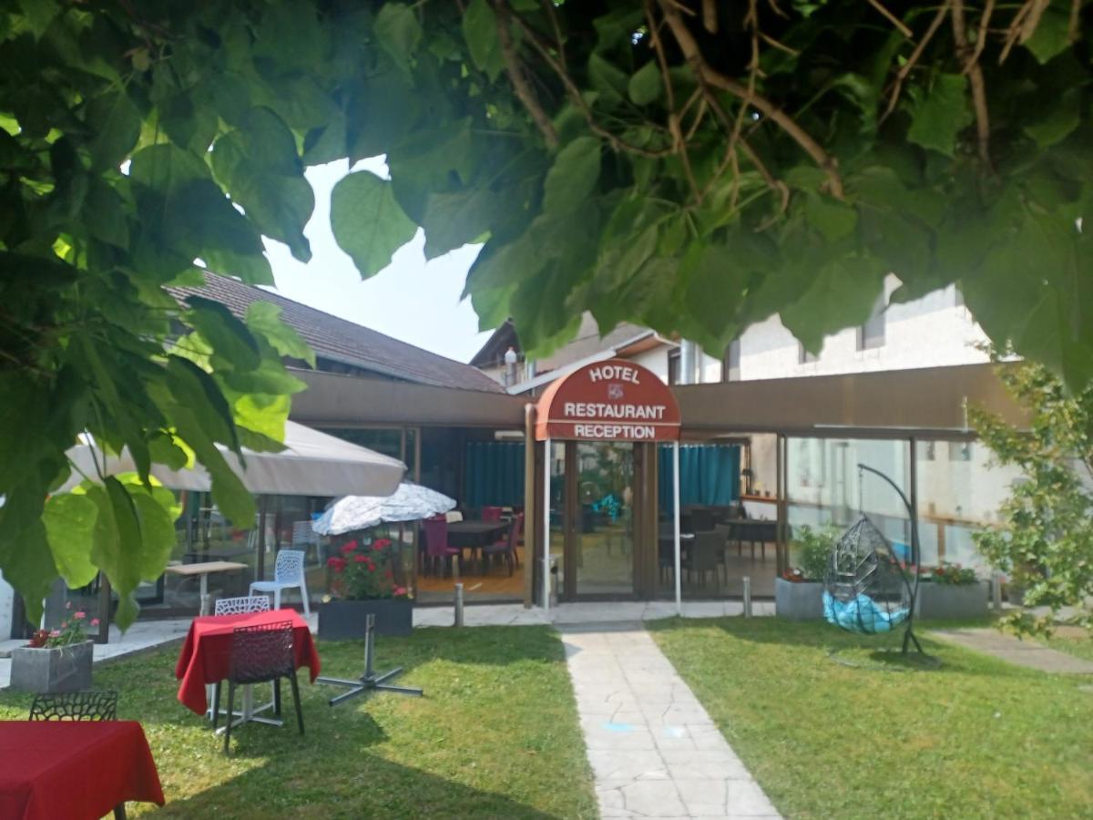 Hotel La Parenthese Attignat Exterior foto